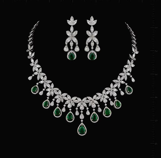 Elegant Green and White Stone Necklace Set
